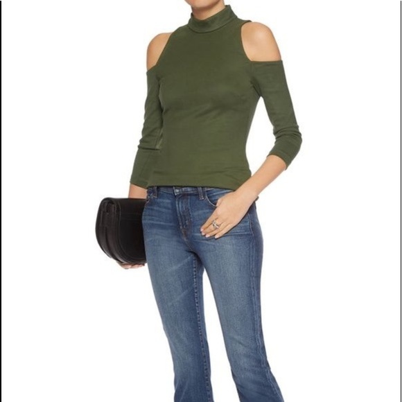 L'AGENCE Tops - L' AGENCE l Olive Cold Shoulder Top Sz M - NWT!